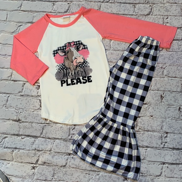 Other - Boutique Girls HEIFERS PLEASE 2pc Outfit
